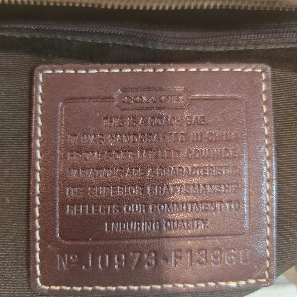 Coach Hamptom Pebbled Leather Turn Lock Sachel Tote Bag Brown Cream Medium 13960 - Picture 14 of 14